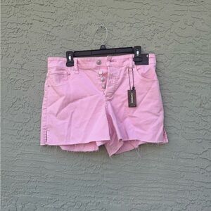 pink shorts